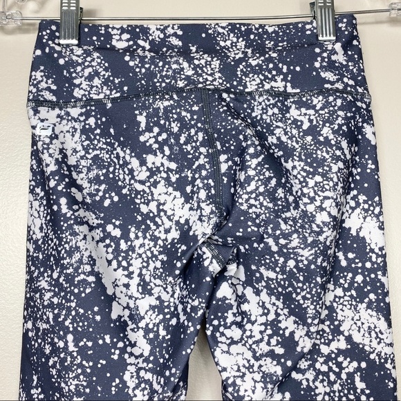 FABLETICS Mid-Rise Printed PowerHold Capri Galaxy XXS - Picture 6 of 6